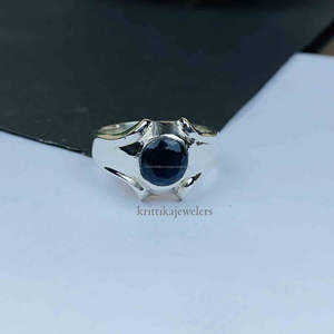 ขายส่งแหวนเงินแท้ 925 สำหรับผู้ชาย ทำมือ ประดับพลอยออนิกซ์สีดำธรรมชาติ ตัวเรือนแบบฝัง คลาสสิก เหมาะสำหรับงานแต่งงาน งานครบรอบ และงานปาร์ตี้ - Product Image 1