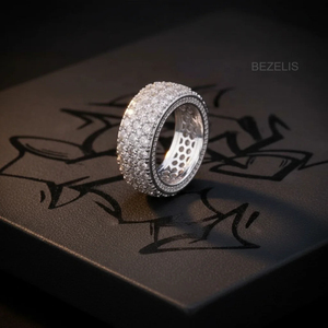 Anillo de diamantes cultivados en laboratorio de varias filas anchas con incrustaciones de oro rosa, banda llamativa y espectacular en oro amarillo. - Product Image 4