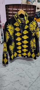 Veste en velours faite à la main avec broderie en point de chaînette motif tournesol jaune - Product Image 2