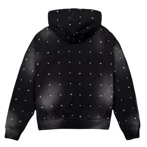 Sweat à capuche zippé Streetwear personnalisé en coton épais noir, coupe oversize, avec impression intégrale délavée à l'acide et strass - Product Image 5