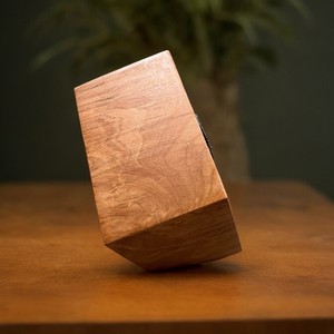 Horloge de bureau en bois délicat, forme géométrique, mouvement à quartz, affichage à aiguilles, silencieuse, sans tic-tac, design moderne décoratif - Product Image 2