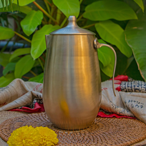 Classic hammered pure <b>copper</b> pitcher with an elegant curved brass <b>handle</b>. Durable drinkware available at wholesale price. - Product Image 6