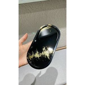 Plateaux décoratifs en résine ovales et ronds pour accessoires de maison minimalistes - Product Image 4