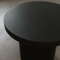 Table d'appoint design moderne, table basse ronde, pied unique, couleur marron clair, luxe, durable, bois d'hévéa, couleur dynamique