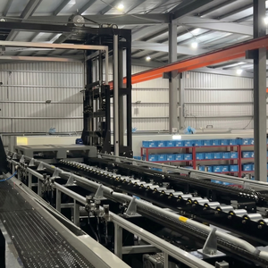 High-Efficiency Pallet Conveyor/Reinforced chain drive/Aluminum profile <b>frame</b>/Wear-resistant guides/Precision tracking - Product Image 1