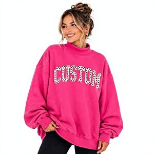 Sudadera Oversize Rosa con Cuello Alto Estampada Personalizada para Mujer, Hombros Caídos, Tejido Polar Transpirable para Invierno y Otoño - Product Image 1