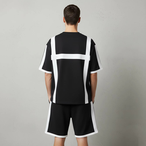 Ensemble décontracté 2 pièces Glamour Plus pour homme : T-shirt color block et short à cordon, tenue d'été respirante en polyester tricoté - Product Image 2