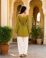 Ensemble Kurti court imprimé miroir avec pantalon Dhoti pour femme – Collection coordonnée de mode décontractée ethnique indienne