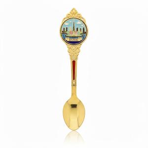 Cuchara de Recuerdo de Dubái con Diseño de Logotipo Personalizado, Plateada e Impresa Digitalmente, Regalos de Viaje por el Medio Oriente - Product Image 2