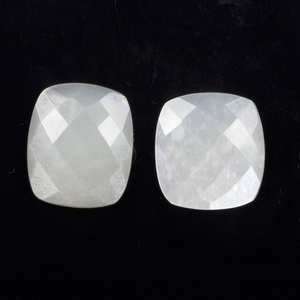 Cabochon de pierre de lune blanche naturelle Taille calibrée en poire Pierres précieuses authentiques au prix le plus bas pour la fabrication de bijoux OEM - Product Image 3