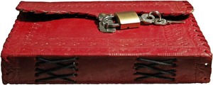 Grand carnet d'écriture fait main en cuir, journal vintage pour femmes et hommes avec serrure et clé, cadeau pour carnet de croquis artistique - Product Image 3