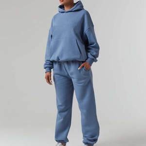 Survêtement personnalisé pour femmes en molleton bouclette coupe décontractée – Marques de fitness en marque blanche pour boutiques de vêtements en ligne - Product Image 3