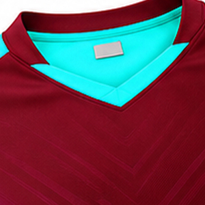 Conjunto de Uniforme de Fútbol Personalizado para Entrenamiento en Equipo, Camiseta de Fútbol Transpirable de Manga Corta, Pantalones Cortos Deportivos, Ropa Deportiva para Competición de Equipo 100% - Product Image 3