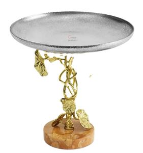 Nouveau support de gâteau de conception de feuille d'or d'acier inoxydable en métal d'aspect attrayant pour le restaurant et le bar d'hôtel - Product Image 1