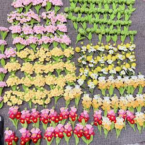 Flor de ganchillo hecha a mano, plantas en maceta, flores artificiales para siempre, regalo para un amigo, perfecto para decoraciones del hogar, OEM hecho en Vietnam - Product Image 1