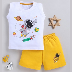 Ensemble débardeur et short en coton blanc pour garçons CARRYDREAMS, imprimé dessin animé spatial, tenue décontractée, 1-7 ans, délai de livraison d'échantillon de 7 jours - Product Image 1