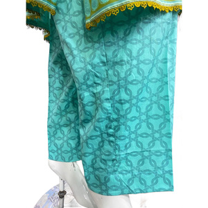 Ensemble de 3 pièces en tissu de lawn imprimé pour femmes, inspiré de la mode pakistanaise, collection de robes tendance pour les fêtes d'été - Product Image 2
