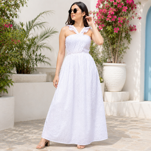 Vestido Maxi Bohobi Premium Blanco con Puntos, Sin Mangas, Bordado, con Cuello Halter Cruzado, Volantes, Corte en A, Holgado, Estilo Boho, Casual de Verano - Product Image 2