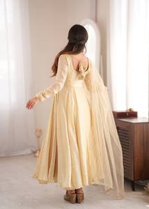 Elegant Cream Silk Salwar Kameez Floor-Length Wedding <b>Dress</b> For Women India Pakistan <b>Loose</b> Fit All Seasons - Product Image 3