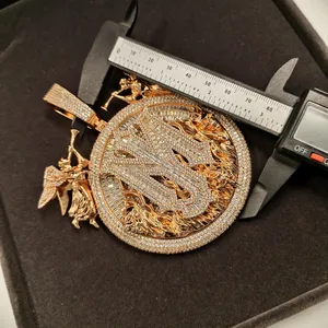 Colgante Personalizado de Moissanita Estilo Hip Hop, Plata 925 con Baño de Rodio, Corte Brillante de Alta Luminosidad, Microincrustaciones Pulimentadas - Product Image 4
