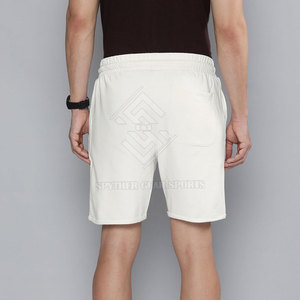 Shorts en molleton pour homme avec logo personnalisé - Shorts décontractés unis à taille mi-haute, écologiques, à séchage rapide, respirants et de haute qualité - Product Image 2