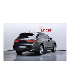 Genesis GV70 2.5T 2024 Gasolina AWD con 22,490 km, Volante a la Izquierda, Caja de Cambios Automática, Asientos de Cuero, Cámara Trasera - Product Image 2