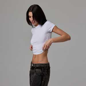 Camiseta Corta Ajustada de Algodón Acanalado Elástico para Mujer, Cuello Redondo, Manga Corta, Estilo Urbano Y2K, Moda de Verano, Venta al por Mayor - Product Image 4