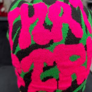 Meilleur bonnet en tricot jacquard rose, vert, noir, unisexe, pour adultes, chaud pour l'hiver, couleur unie, broderie 3D, 100% acrylique, style urbain - Product Image 4