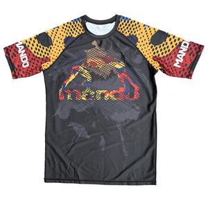 เสื้อรัดกล้ามเนื้อแขนสั้นแบบใหม่สำหรับผู้ชาย สำหรับ MMA และการต่อสู้แบบ Grappling - Product Image 1