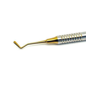 Espátula dental de doble punta ergonómica plateada con recubrimiento dorado para composite, modelo BBI-1846 de Bone Bridge Instruments, para rellenos dentales. - Product Image 3