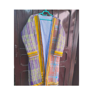 Venta al por mayor Vintage señoras Chaqueta larga transpirable Algodón hecho a mano Kantha bordado estampados tropicales XL tamaño Venta caliente Natural - Product Image 3