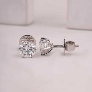 Boucles d'oreilles clous en diamant rond de laboratoire, solitaire à 6 griffes, plaqué or blanc 18 carats et platine, cadeau d'anniversaire pour les amoureux - Product Image 5