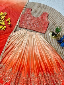 ชุดเลเฮนกาโชลีสีส้มแบบดั้งเดิมสำหรับเด็กผู้หญิง พร้อมงานปัก สำหรับใส่ในงานแต่งงาน ทรงปกติ - Product Image 5