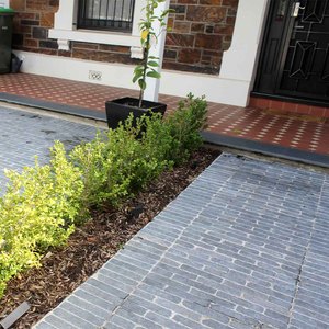 Blocs de pierre bleue dégringolée naturelle Pavage de qualité supérieure pour les extérieurs et l'aménagement paysager de villas classiques - Product Image 6