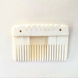 Peigne en os de buffle, d'âne et de vache, fait main, écologique et de haute qualité, pour les soins capillaires, avec dents fines et larges et finition bien polie - Product Image 3