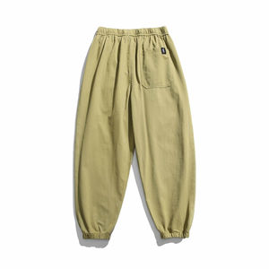 กางเกงจ็อกเกอร์ขายดีสำหรับผู้ชาย ผ้าคอร์ดูรอย ทรงหลวม เอวกลาง ยางยืด พร้อมโลโก้และดีไซน์แบบกำหนดเอง - Product Image 2