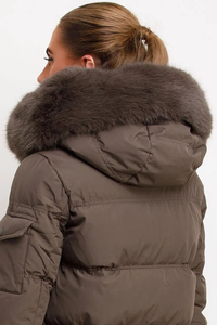 Abrigo Largo Acolchado de Invierno para Mujer con Capucha de Piel Desmontable, Chaqueta Gruesa Cortavientos - Product Image 5