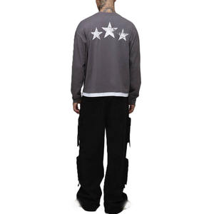 เสื้อยืดแขนยาวผู้ชายผ้าฝ้ายซักแล้ว ทรงหลวม สกรีนลายกราฟิก สตรีทแวร์ รับผลิตเสื้อผ้า OEM จำนวนมาก - Product Image 2