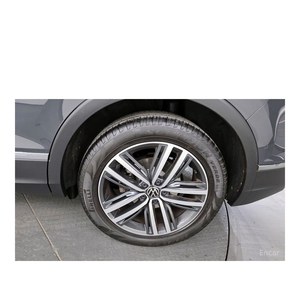 Volkswagen Tiguan 2.0 TDI Prestige 2023, 20,405 km, Diésel, Volante a la Izquierda, Asientos de Cuero, Cámara Trasera - Product Image 5