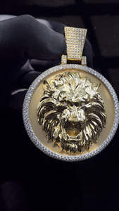 Colgante Cabeza de León Chapado en Oro de 18K, Aleación de Zinc con Diamantes de Imitación, Estilo Hiphop para Hombre, Joyería Temática Animal - Product Image 3