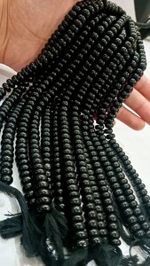Perles lisses en spinelle noire naturelle, forme ronde, 8 pouces de long, brins unis - Product Image 2