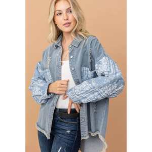 Veste en jean à manches matelassées à imprimé cachemire pour femme de la collection Why - Product Image 4