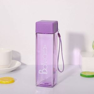 Gobelet de voyage promotionnel en plastique uni, minimaliste, carré, portable, 430 ml, avec logo personnalisé - Product Image 3
