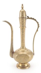 Pot décoratif Surahi en laiton de luxe pour la décoration sur le thème royal et la mise en scène traditionnelle de table - Product Image 6