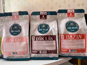 Café Vietnamita Molido de Alta Calidad OEM ODM, Tueste Intenso, DALAKON 250g, Bolsa con Cierre Hermético, Café 100% Robusta a Granel - Product Image 6