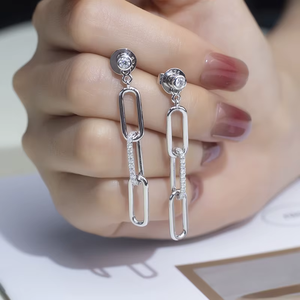 Boucles d'oreilles en diamant de laboratoire taille brillant rond pour femme Luxeshine, or blanc 1,5 carat, certifiées IGI - Product Image 5