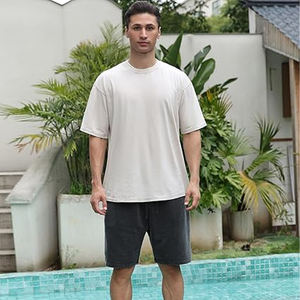 T-shirt Homme Oversize en Coton Jersey Teint en Pièce 200 GSM Respirant Col Rond Unisexe avec Logo Personnalisé – Grande Vente - Product Image 3