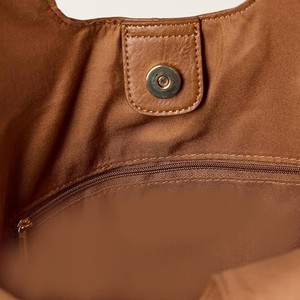 Bolso Tote de Cuero Genuino para Mujer de la Mejor Calidad, Diseño Minimalista con Asa Superior Abierta, Gran Capacidad, Uso Diario Informal, Color Marrón, en Venta - Product Image 3