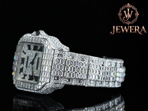 Montre intemporelle en acier inoxydable argenté avec diamants Mossinate, un bijou de luxe pour les collectionneurs de montres exigeants - Product Image 2