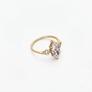Anillo de compromiso con diamantes creados en laboratorio con corte marquesa y corte cometa, certificado por IGI, anillo solitario de tres piedras, oro de 10K, 14K, 18K. - Product Image 4